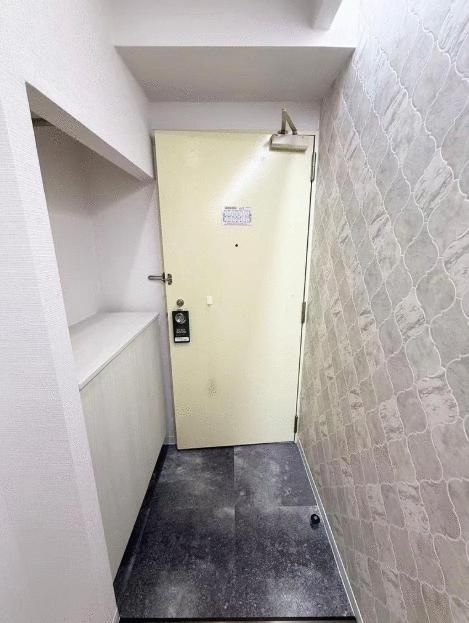 Studio Apartment for Sale in Sasazuka, Shibuya, Tokyo - Thumbnail 2