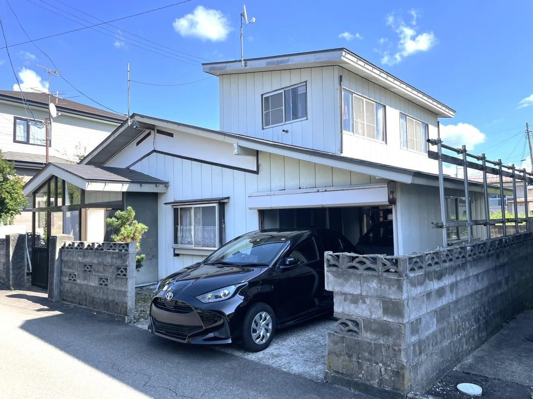 Spacious 6K Wooden House in Historic Kakunodate, Akita - Thumbnail 2