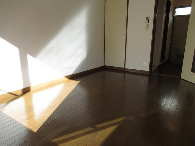 1K Apartment for Rent in Musashino City, Tokyo - 19.44 sqm - Thumbnail 4