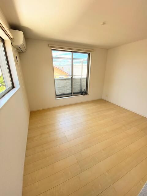 Modern 2SLDK House in Niigata with Free Parking - Image 22