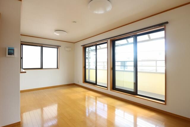 4LDK Detached House for Sale in Edogawa, Tokyo - Thumbnail 3