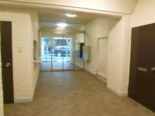 1LDK Apartment for Rent in Shibuya, Tokyo - Chisan Mansion Harajuku - Thumbnail 3