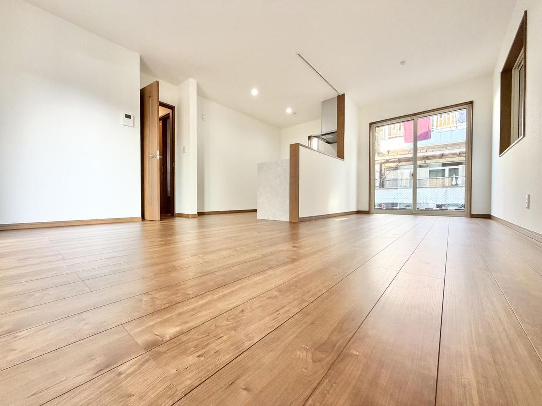 New 3LDK House for Sale in Ichikawa, Chiba - Corner Lot - Thumbnail 4