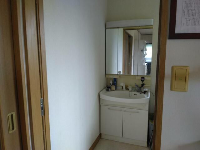 2005-Built 2LDK House for Sale in Tateyama, Chiba - Image 22