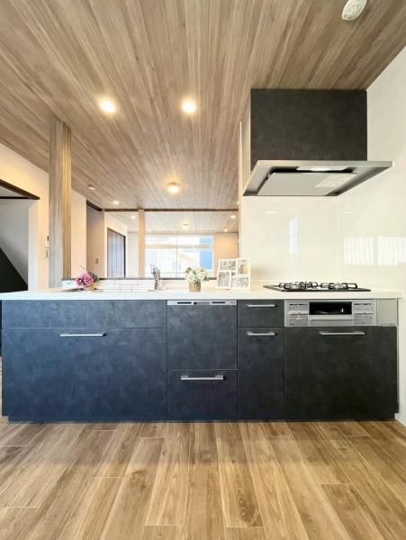 4LDK House for Sale in Takatsuki, Osaka - 112 sqm - Thumbnail 3