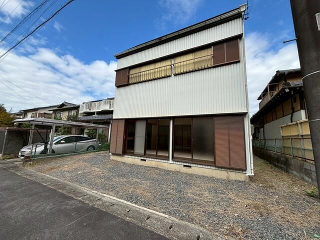 6LDK House for Sale in Quiet Gifu City Neighborhood - Main Image