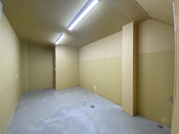 Commercial Office/Restaurant Space for Rent in Higashiueno, Tokyo - Thumbnail 4
