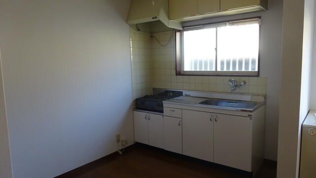 2DK Apartment for Rent near Yashio Station, Saitama - Thumbnail 3