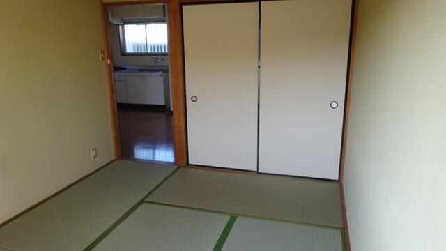 2DK Apartment for Rent near Yashio Station, Saitama - Thumbnail 4