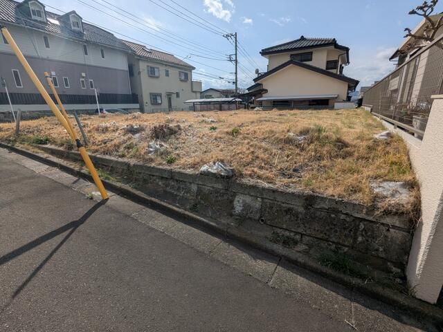 Land for Sale in Ninomiya, Kanagawa - 195.28 sqm Corner Lot - Thumbnail 2