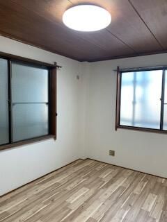 1K Apartment for Rent in Tachikawa, Tokyo - Near Nishi-Kokubunji Station - Thumbnail 4