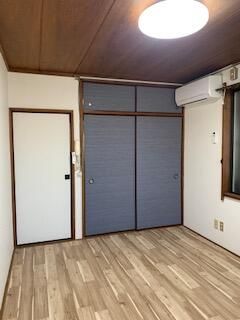 1K Apartment for Rent in Tachikawa, Tokyo - Near Nishi-Kokubunji Station - Thumbnail 2