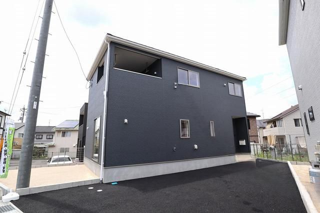 New 4LDK House for Sale in Higashihiroshima, Hiroshima - Thumbnail 2