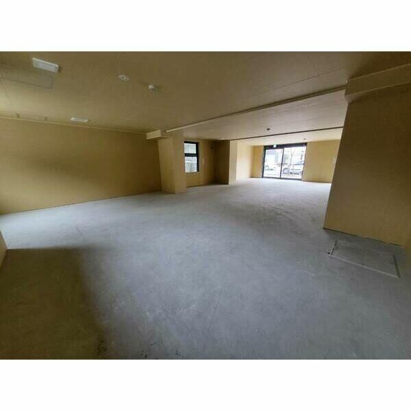 Commercial Space for Rent in Sapporo Kita Ward 85.56m² - Thumbnail 4