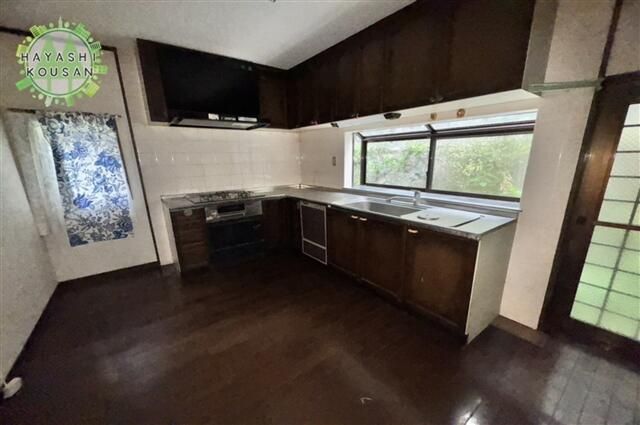 Spacious 2LDK House with Views in Beppu, Oita - Thumbnail 4