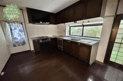 Spacious 2LDK House with Views in Beppu, Oita — Image 22, Beppu, Oita