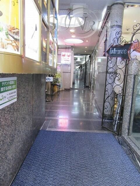 Commercial Space for Rent in Roppongi, Minato-ku, Tokyo - Thumbnail 2