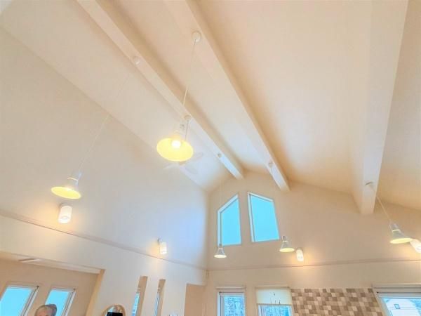 Spacious 4LDK House with Study and Sunroom in Sapporo's Kita Ward - Thumbnail 4