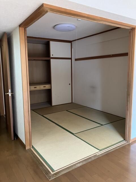4LDK Apartment for Sale in Ichikawa, Chiba | 91.53 sqm - Thumbnail 4