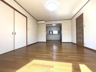 5SSLDK House for Sale on 264 sqm Corner Lot in Tondabayashi — Image 22, Tondabayashi, Osaka