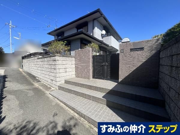 5SSLDK House for Sale on 264 sqm Corner Lot in Tondabayashi - Thumbnail 2