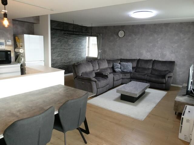 3LDK Corner Apartment with Recent Renovations in Sapporo - Thumbnail 4