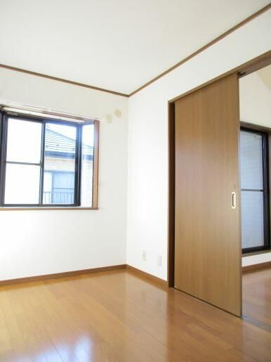 3LDK Terraced House for Rent in Tachikawa, Tokyo - Thumbnail 3