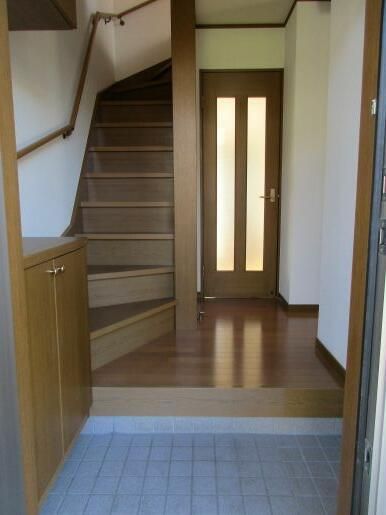 3LDK Terraced House for Rent in Tachikawa, Tokyo - Thumbnail 4