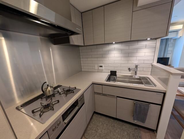 Furnished 2LDK Apartment for Rent in Sakuragicho, Yokohama - Thumbnail 3