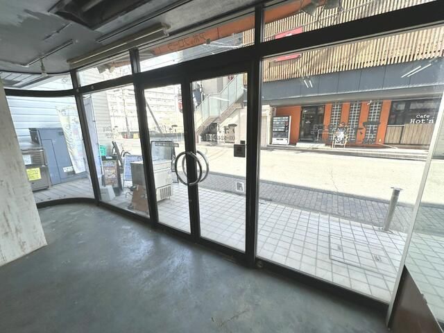 Urban Stage Takenotsuka Commercial Space for Rent in Adachi, Tokyo - Thumbnail 4