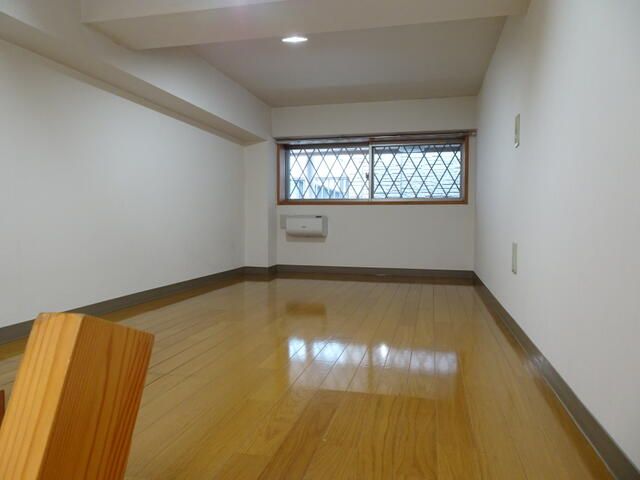 1K Apartment for Rent near Yasaka Station, Higashimurayama - Thumbnail 3