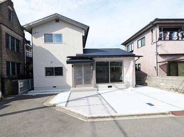 3LDK Detached House for Sale in Quiet Matsuyama Neighborhood - Main Image