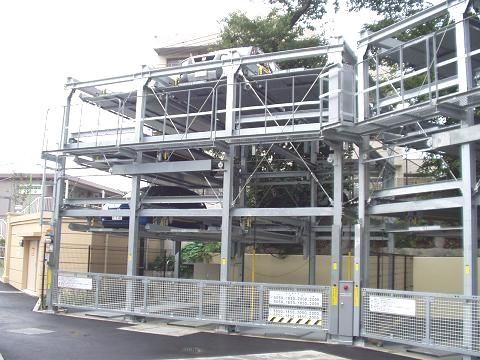 Rental Parking Space in Tsurumi, Yokohama - 16,000 Yen - Thumbnail 2