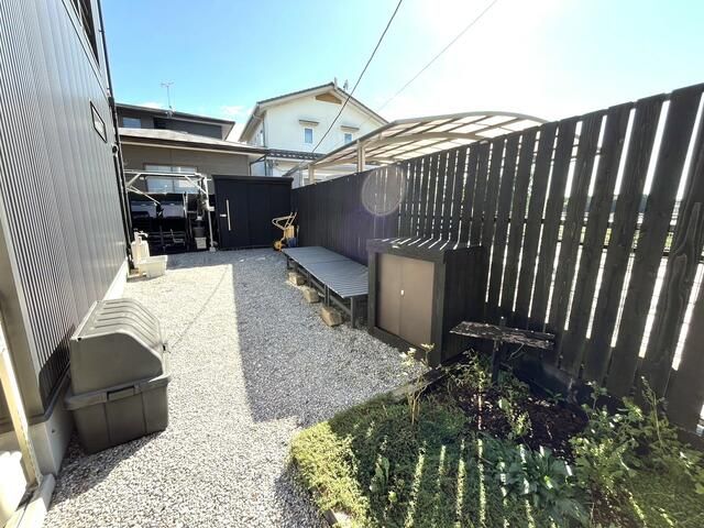 Modern 2LDK House in Utsunomiya with Parking for 3 - Main Image