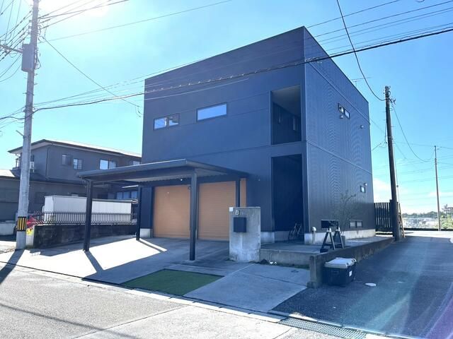 Modern 2LDK House in Utsunomiya with Parking for 3 - Thumbnail 2
