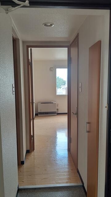 1LDK Apartment for Rent in Sapporo Kita Ward - 34.02 sqm - Thumbnail 3