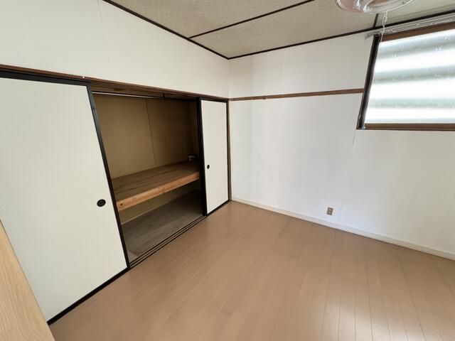 1925 Wooden House for Sale Near Otaru Station, Hokkaido - Thumbnail 2