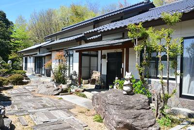 A mansion built on a castle-like stone wall with a great view of Mt. Komochi: Villas, Real Estate, Properties for Sale, Hometown Information Center: Nationwide Countryside Living Property Data — Image 11, Numata, Gunma