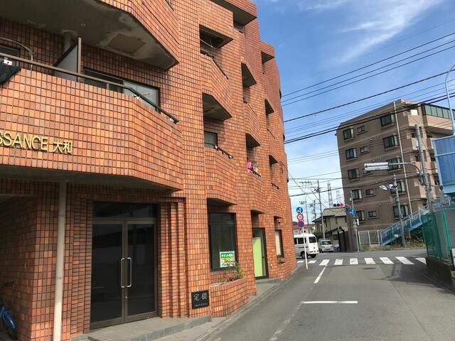 Apartment Building for Sale in Higashiyamato, Tokyo - Thumbnail 3