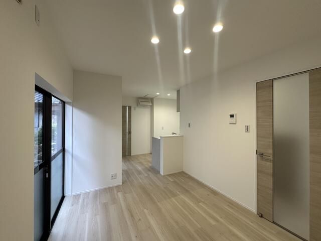 4LDK Detached House for Sale in Kanazawa, Ishikawa - Thumbnail 2