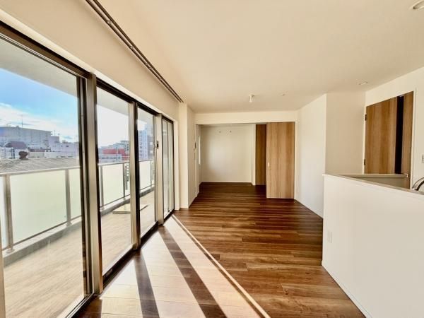 Lupia Court Higashi-Omiya 3LDK Apartment for Sale - Thumbnail 2