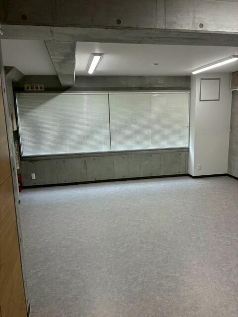 Commercial Space for Rent in Ishikawacho, Yokohama - Thumbnail 4
