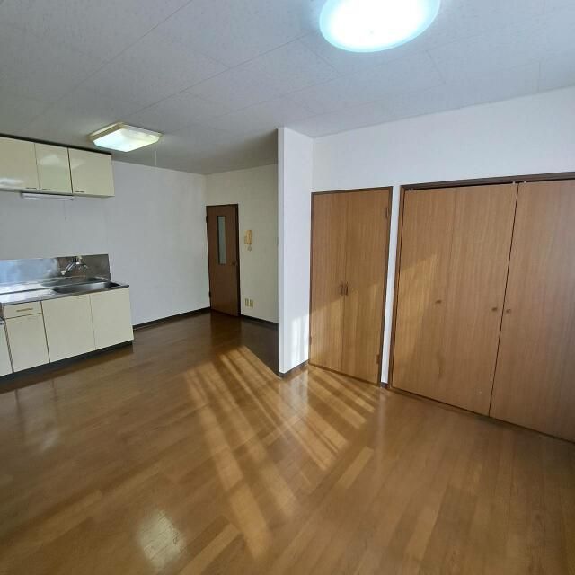 1DK Apartment for Rent in Kita-ku, Sapporo, Hokkaido - Thumbnail 4
