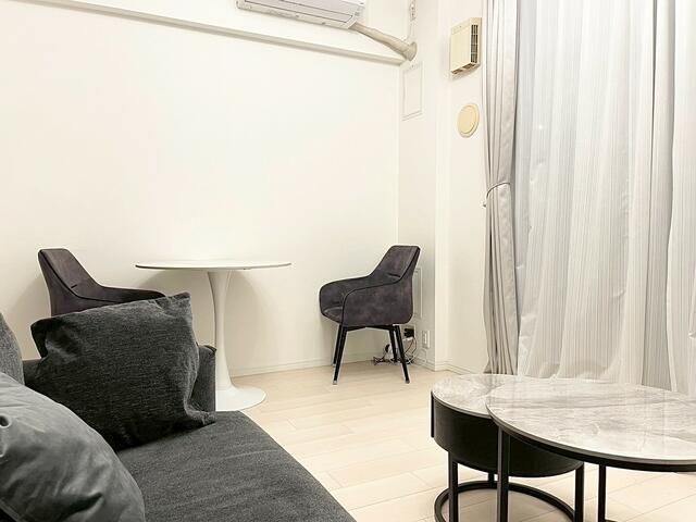 1LDK Apartment for Sale in Nishi-Gotanda, Shinagawa-ku, Tokyo - Thumbnail 4