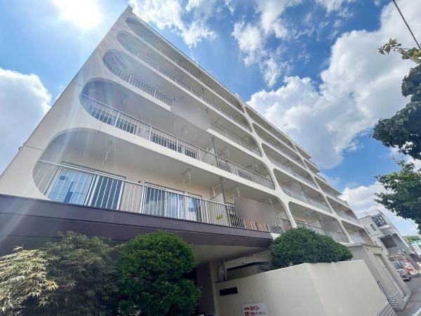 Higashimurayama Sky Heights 2LDK Apartment for Sale in Tokyo - Thumbnail 2
