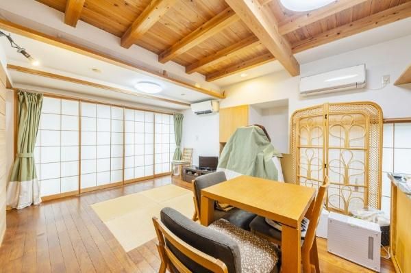 Detached House for Sale in Machida, Tokyo - 1SLDK, 104 sqm - Thumbnail 2