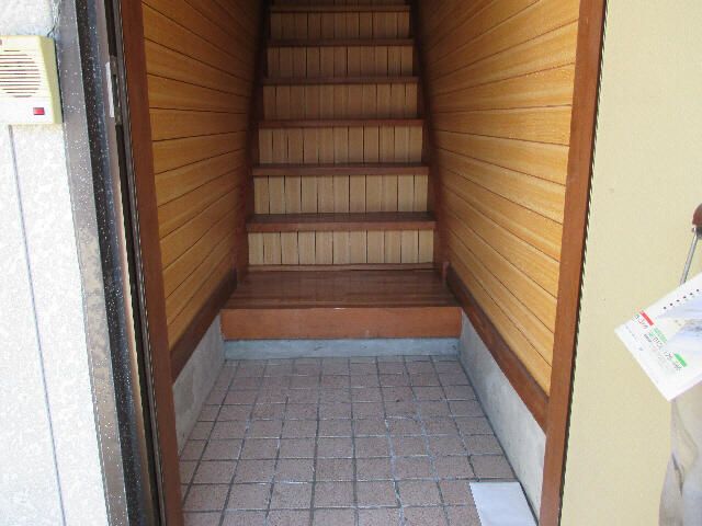 2DK Apartment for Rent Near Shinjo Station, Shinjo City, Yamagata - Image 1