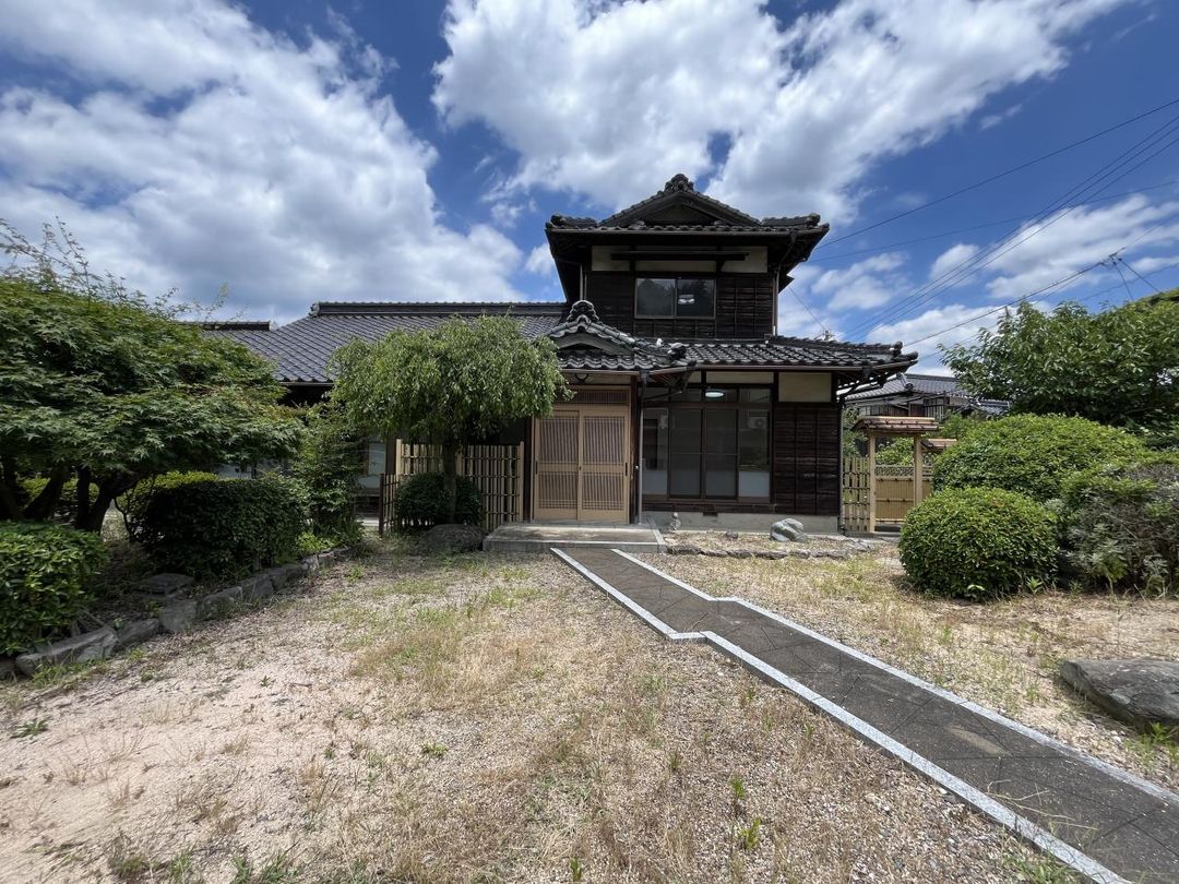 7SLDK House with Rental Income in Shimonoseki, Yamaguchi - Main Image