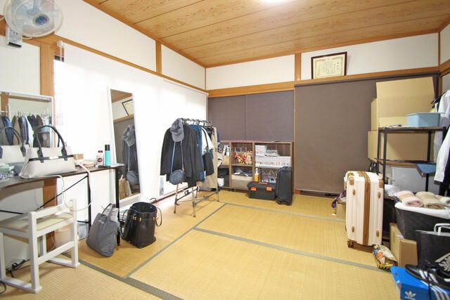 4LDK House for Sale in Quiet Nabari, Mie with Free Parking - Thumbnail 2