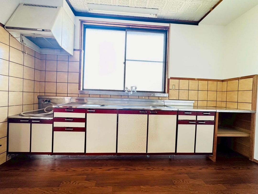 Renovated 8LDK Japanese House with Solar Power in Unzen, Nagasaki - Thumbnail 3